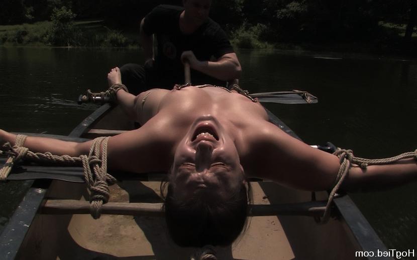 14P Sister Dee at Leather Retreat Gets Sweltering Hot Bondage