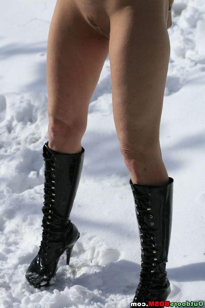 20P Extreme snow bondage