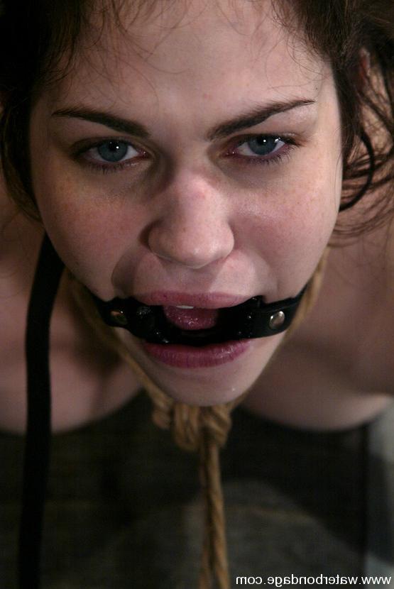 15P Meet Faith; naturally pretty, only 19 and new to bondage