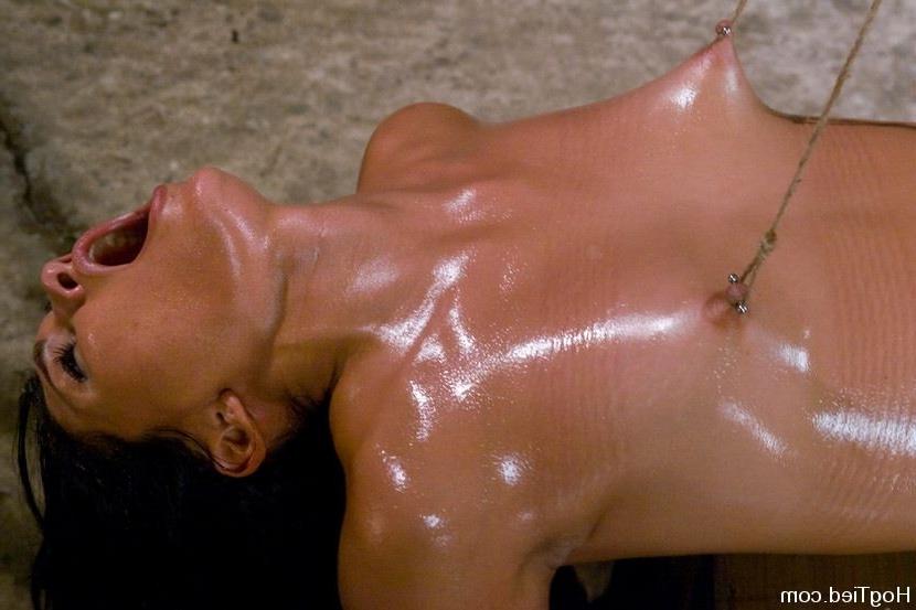 15P Brunette getting wet in bondage act and fucked with device