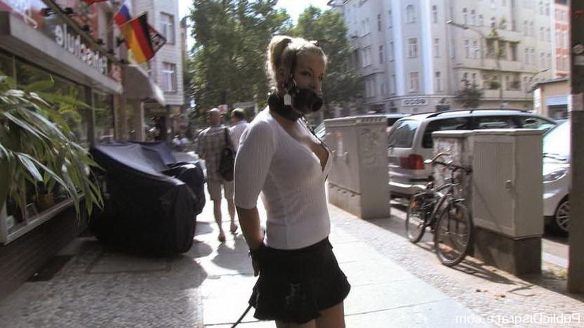 15P Horny blonde doing blowjob and fucked in public bondage