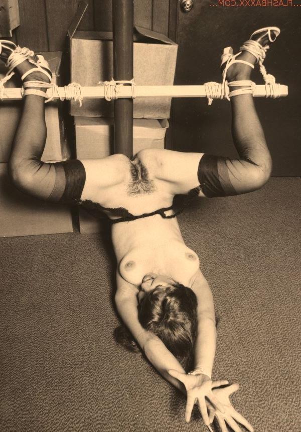 16P Nasty Retro Bondage