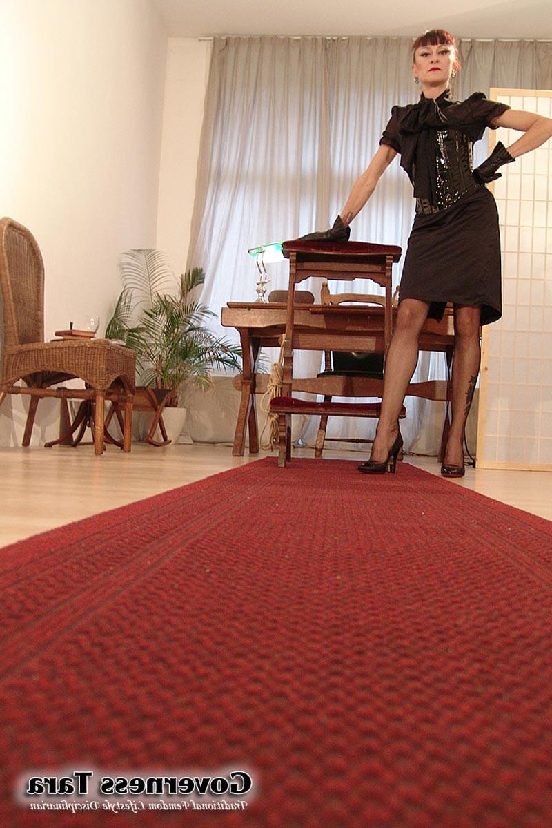 15P Femdom with UK mistress who will dominate you