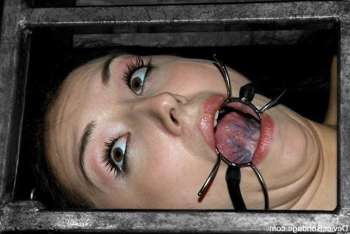 15P Sister Dee locked in a cage and beat by her dom