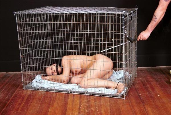 15P Caged puppy girl is leash trained