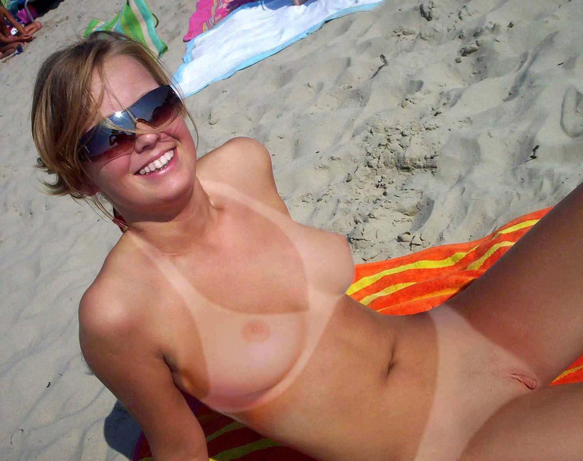 15P Blonde and brunette nude teens tanning outdoors
