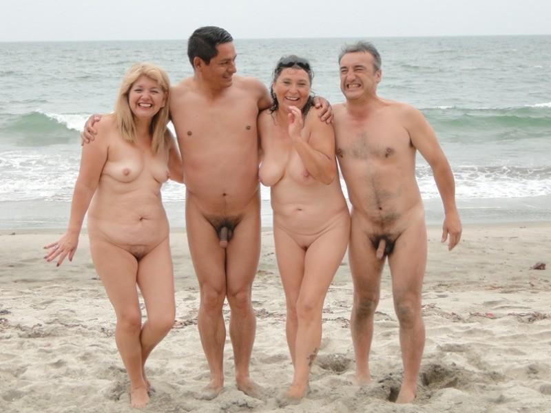 6P Sexy friends give a show with their love of nudism