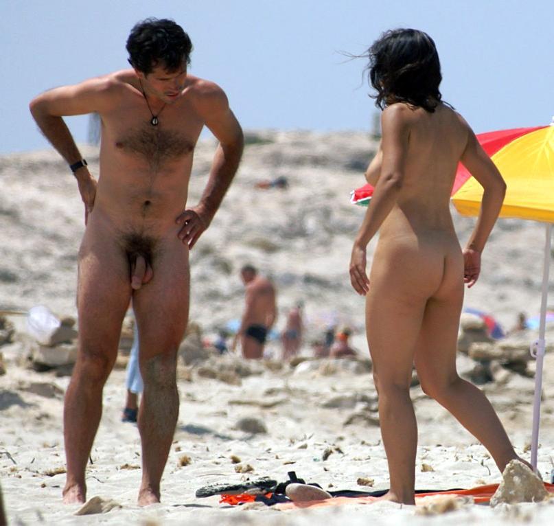 15P Gorgeous nude teen with a nice ass sunbathes