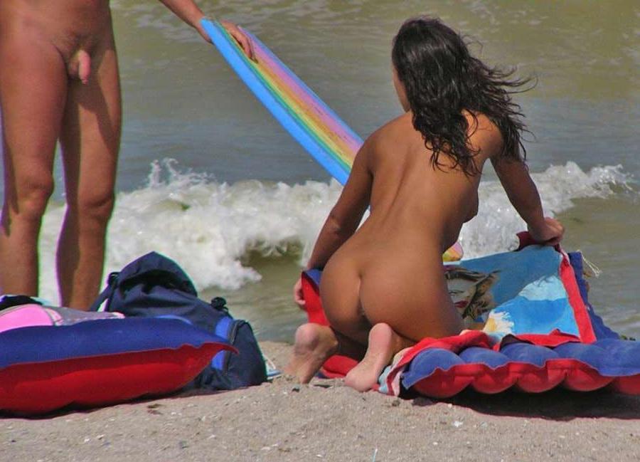 15P She enjoys the feel of warm water on her nude body