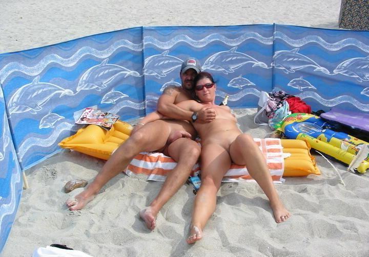 15P She enjoys the feel of warm water on her nude body