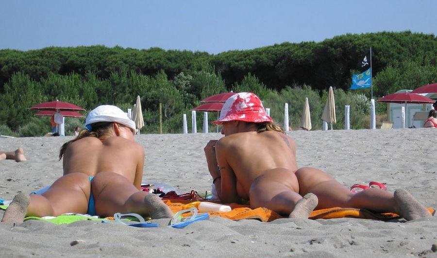 15P Naked teen nudist turns all the men on here