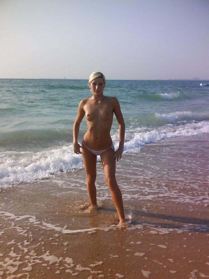 15P Gorgeous nude teen exposes her skinny nude body