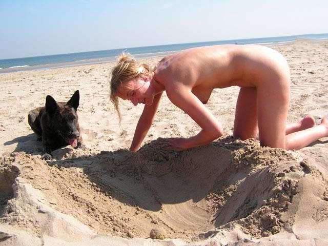 15P Blonde nudist loves showing off her fit tan body