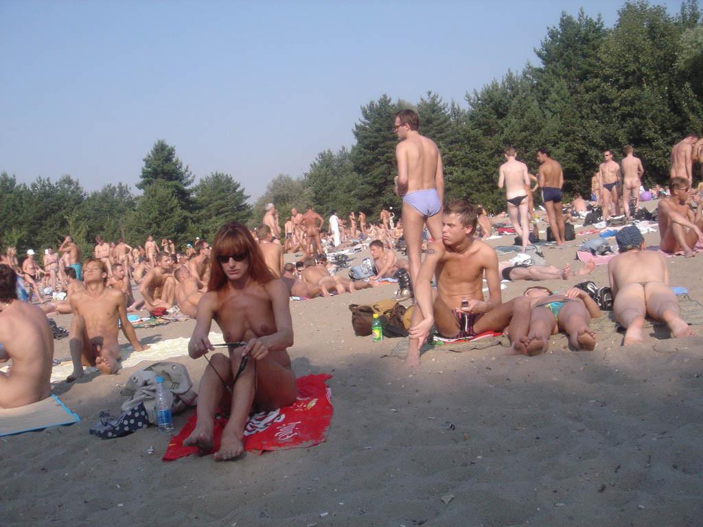 15P Everyone is staring at these gorgeous nudist teens