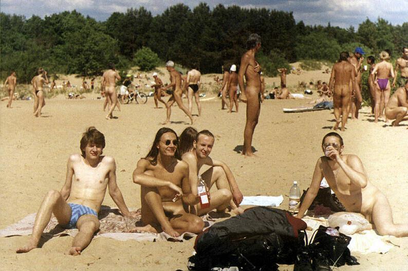 15P Naked teen nudist lets the water kiss her body