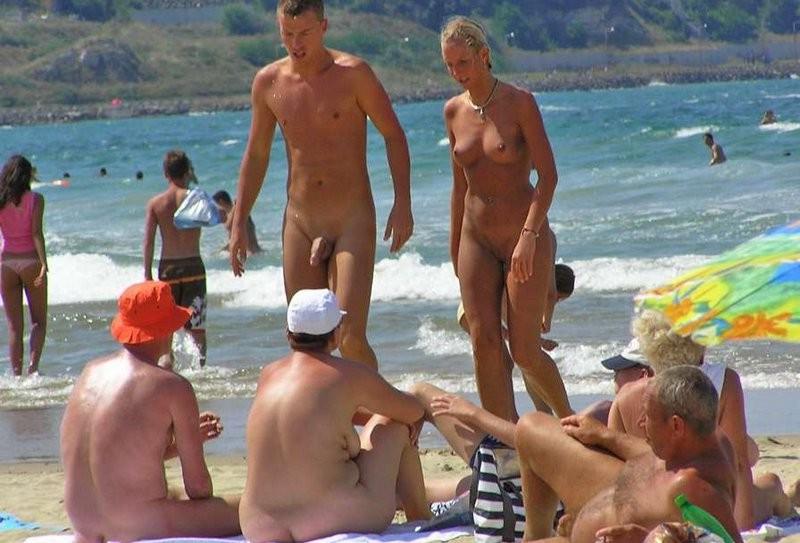 15P No chick at the nude beach is hotter than this one