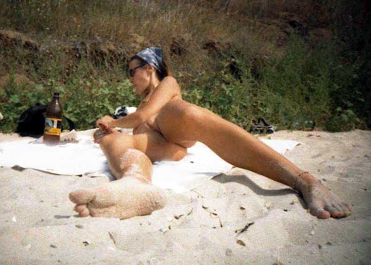 15P Slim nudist teen shows off her tiny teen titties