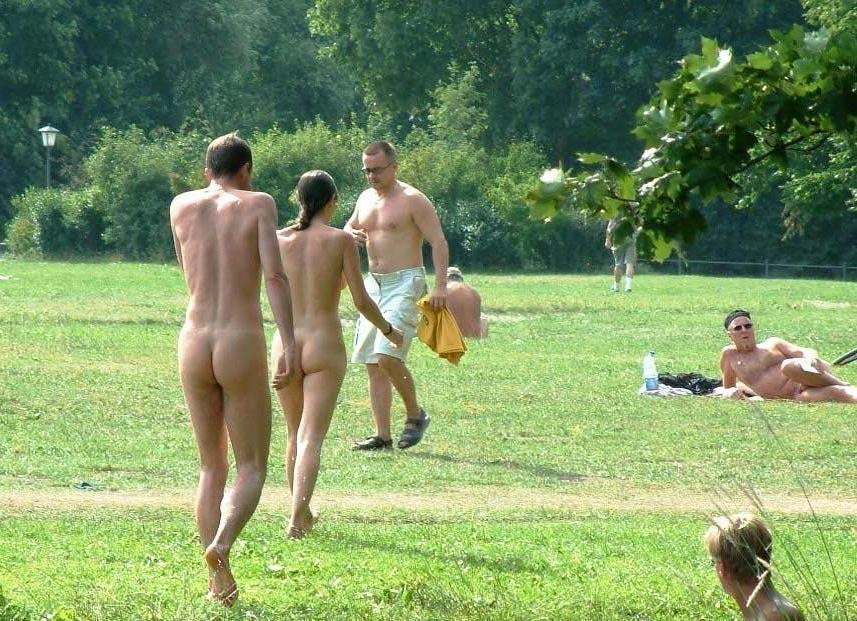 15P She wants to feel the hot sand on her naked body