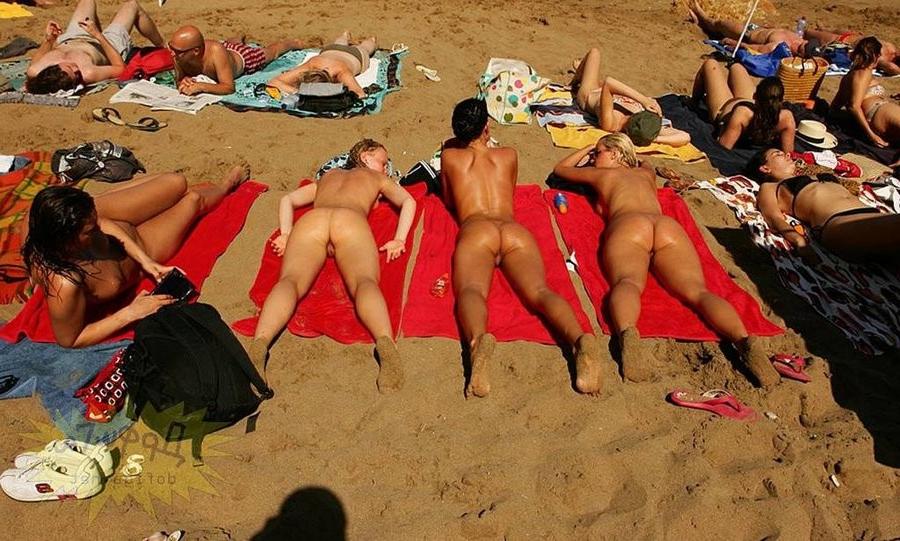 15P The sand's not nearly as hot as these two nudists