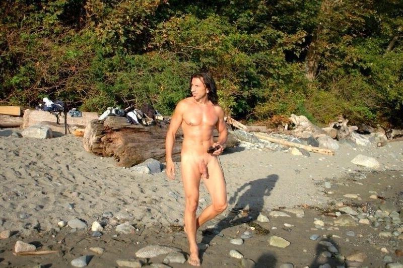 15P Young nudists rub oil on each other's naked bodies