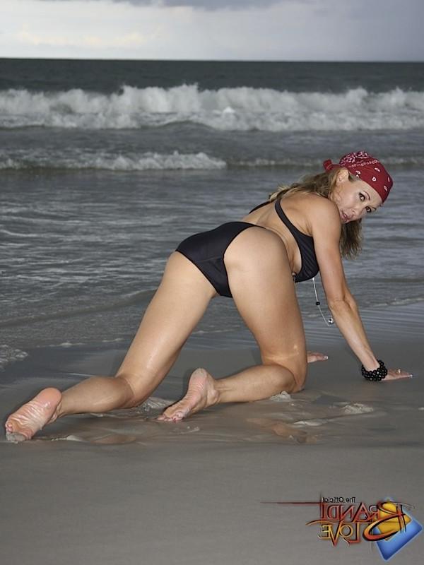16P Brandi Love is a baywatch beauty