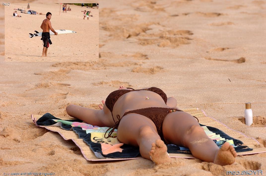 16P Busty teen babe going toppless on public beach