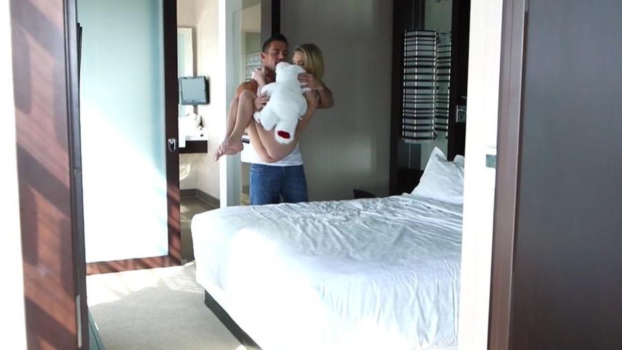 15P Small breasted blonde bombshell Dakota Skye banged in style