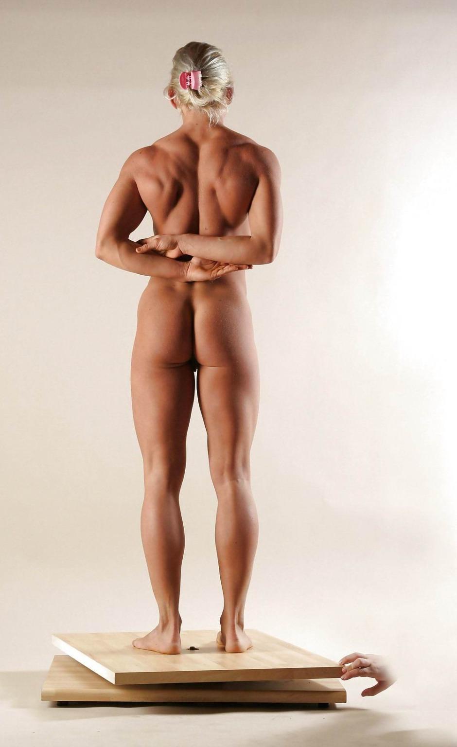15P hot female bodybuilder with huge muscles