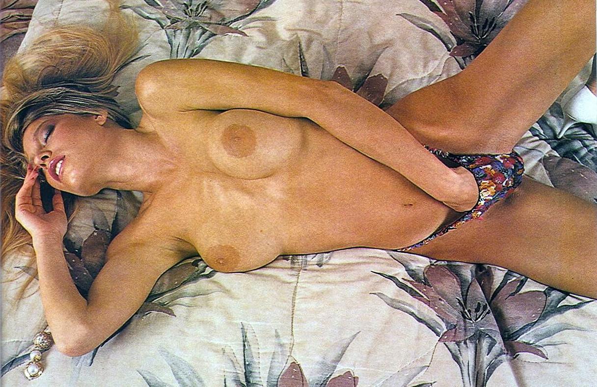 12P Danielle Rogers in hot vintage XXX pics from The Classic Porn