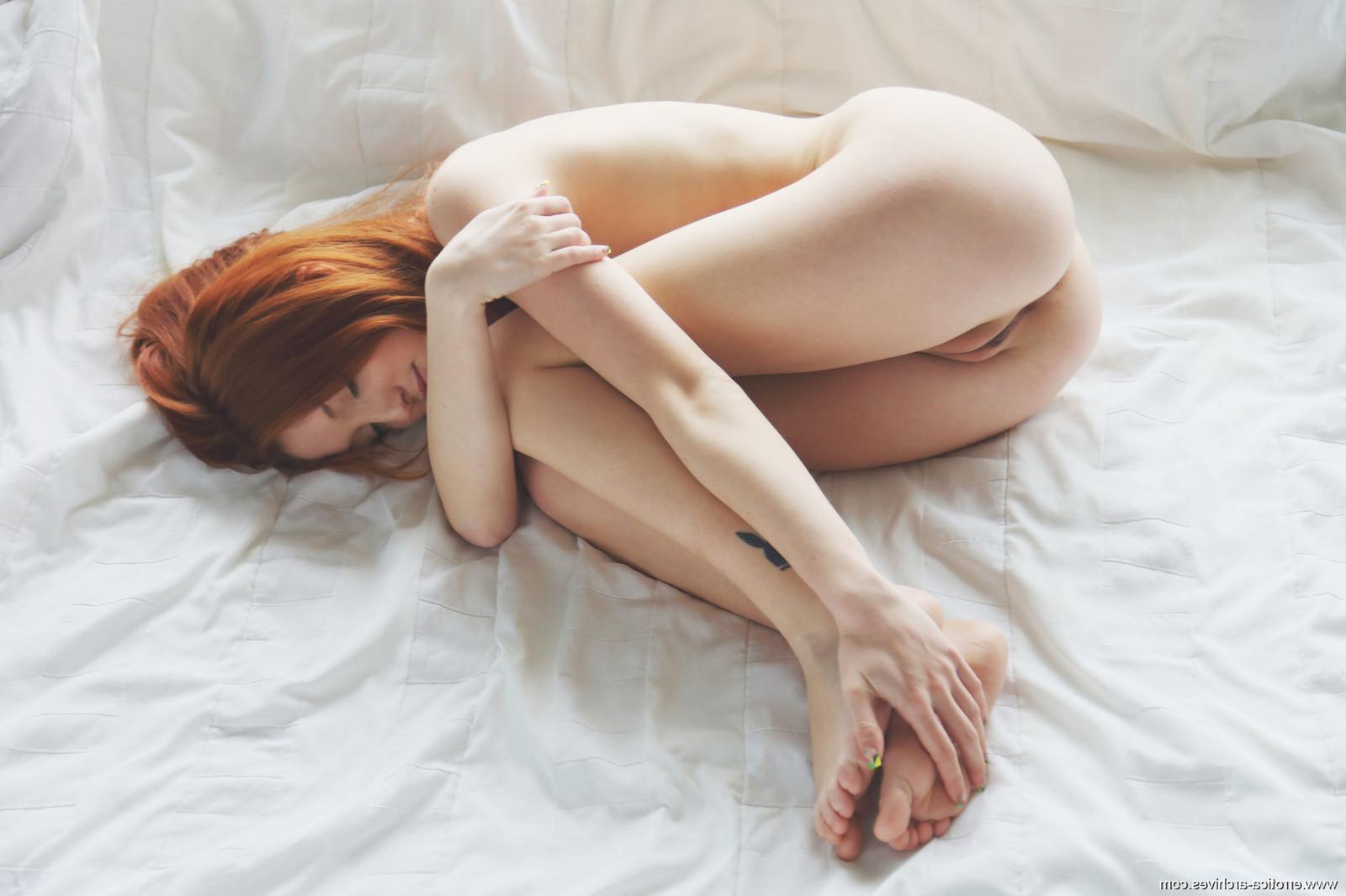 15P Micca from ErroticaArchives naked in bed