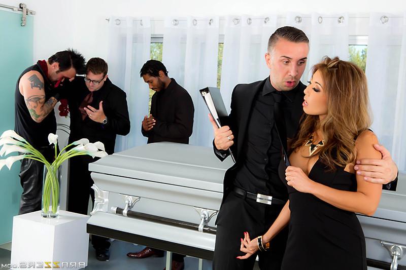 15P Akira Lane rides a stiff dick at the funeral home
