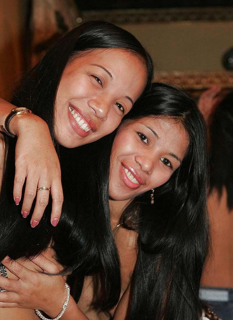 25P Filipina Party Girls
