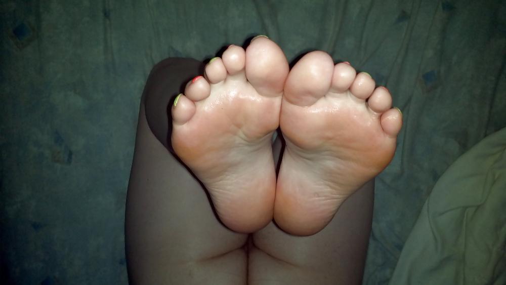 7P My girl friend's ass and feet