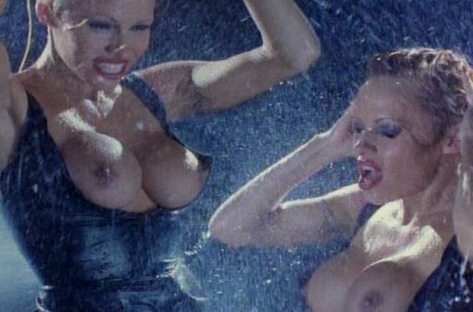 15P busty blonde bombshell Pamela Anderson nudes