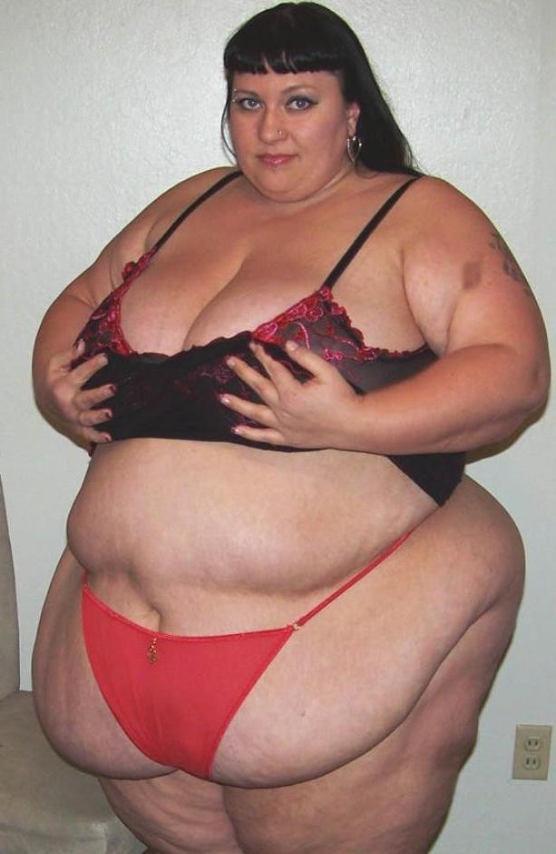 16P Amateur fatty ladies