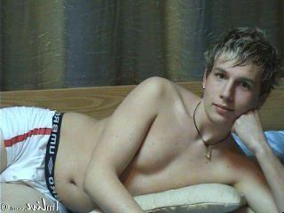 12P Go Wild on Hot Gay Sex Cams with Sexy Homosexual Men