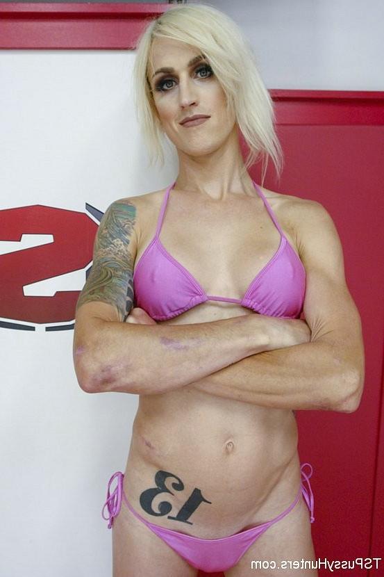 17P Sami Price tranny and Bella Rossi wrestling in the ultimate sex 