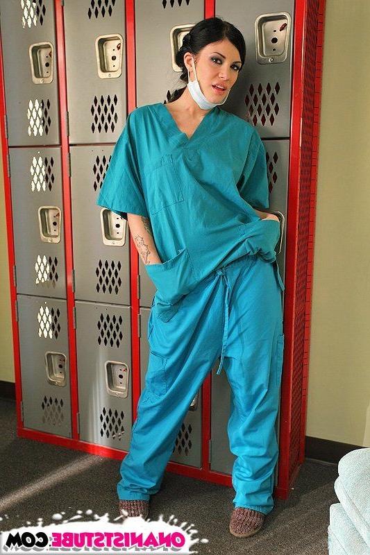 15P Busty Nurse Nailed Hard By Doctor