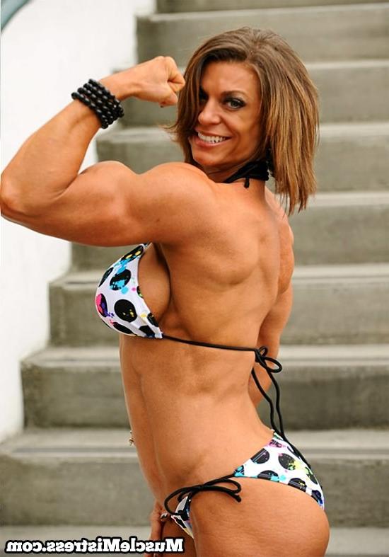12P Fitness Mistress with big bodybuilder muscles
