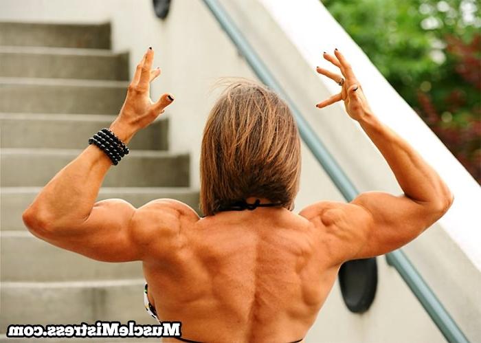 12P Fitness Mistress with big bodybuilder muscles
