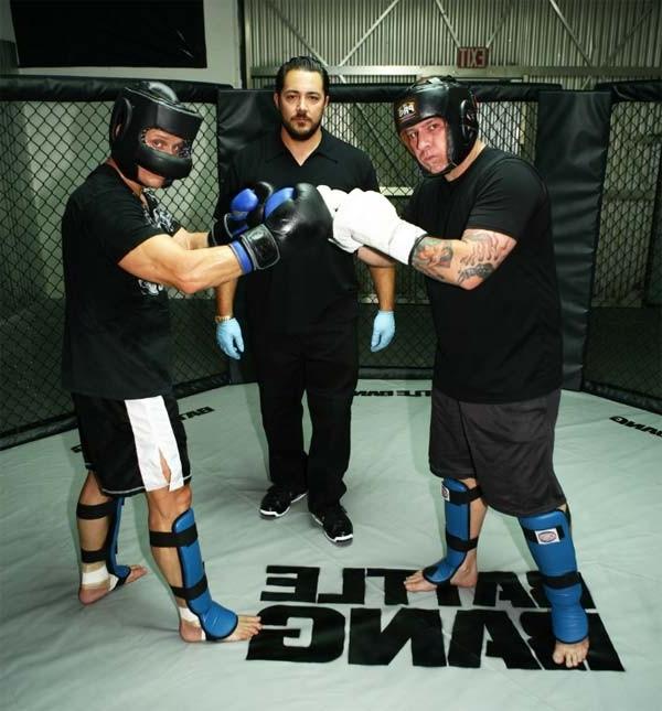 16P Battle Bang Real MMA Cage Fight For Charley Chase As Prize Pussy