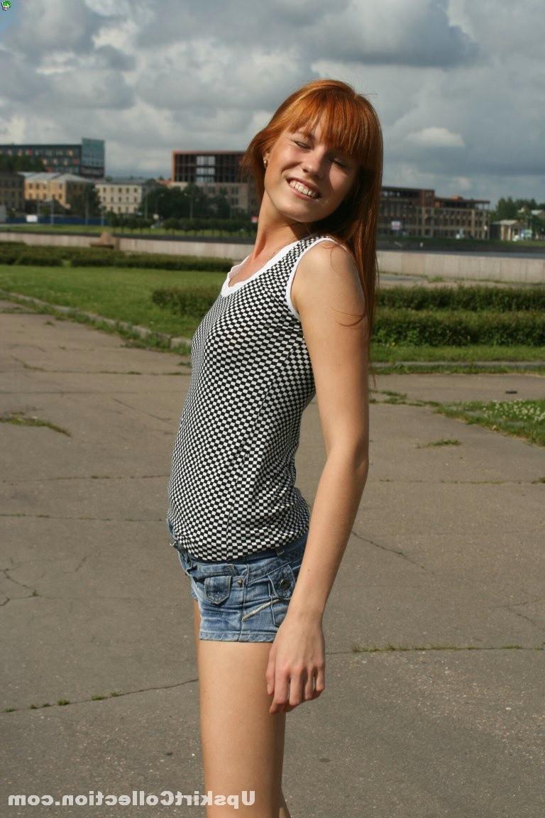 15P Short jeans shorts make ass of this doll even sexier