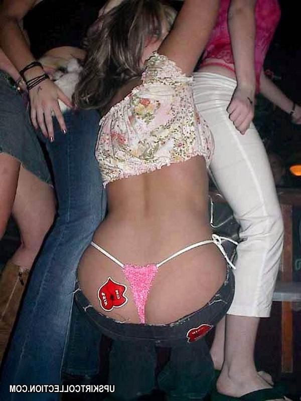 15P Girl poses on cam in panties and suddenly flashes pussy