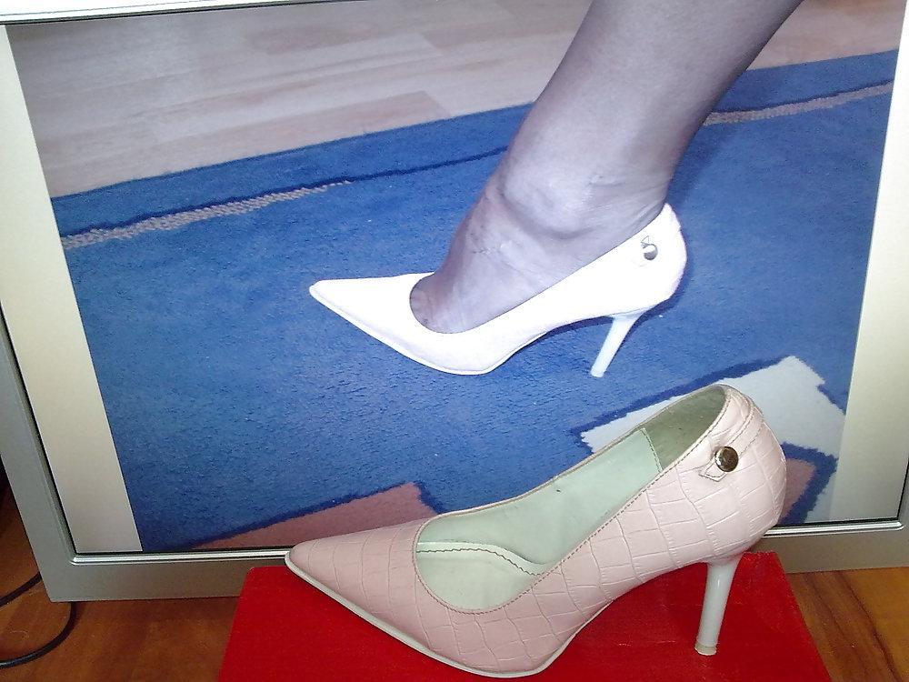 25P HOT Shoes of my friend ready to fuck and cum!!!