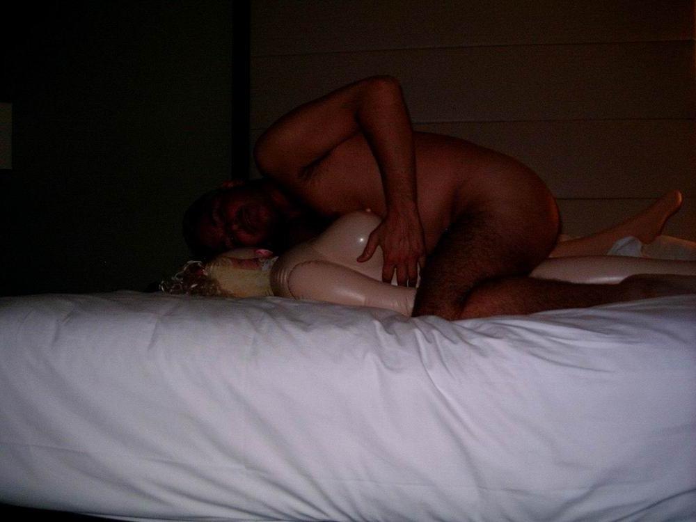 16P Lucky guy gets fucked inflantable doll