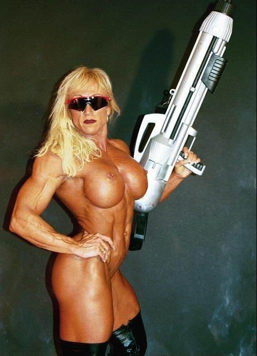 13P Sexy muscular girls
