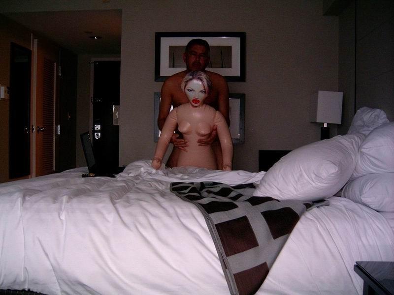 18P kinky sex with real doll