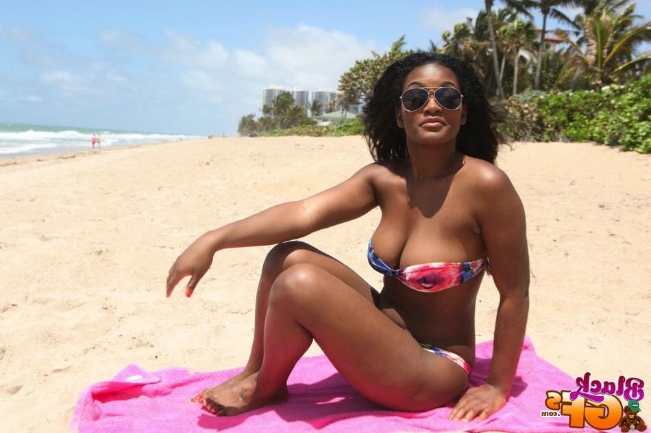 12P Black gf at the beach in her bikini taken home for a fuck