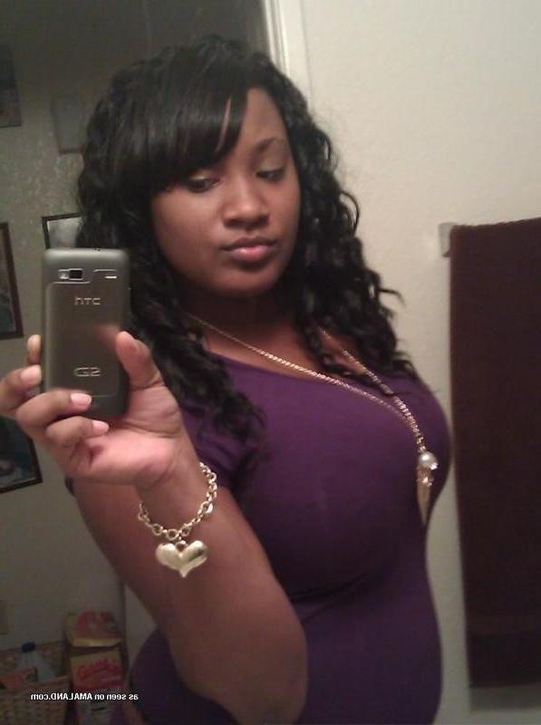 10P Selection of naughty ebony babes posing for their lovers