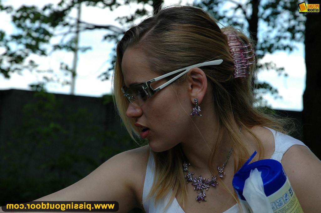 18P Pissing lover teen blonde Kati loves performing amateur pissing 